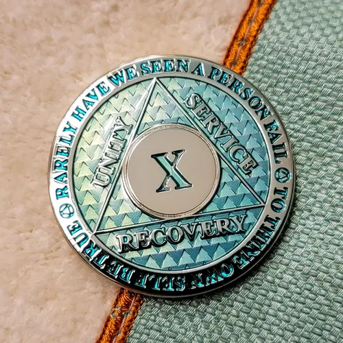 Miniatura 7 de Moneda de sobriedad de 10 años Chip AA Legacy Ficha de aniversario de recuperación de triplaca gruesa (Aqua)