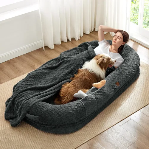 Miniatura 18 de ChiXnuggle Cama humana para perros adultos – Cama gigante de piel sintética rayada de lujo para perros con asa portátil, almohadilla de espuma