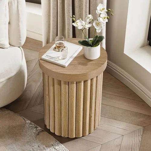 LuxenHome Mesa auxiliar redonda, mesa auxiliar acanalada de 19 pulgadas de alto para espacios pequeños, mesa auxiliar pequeña moderna de mediados de