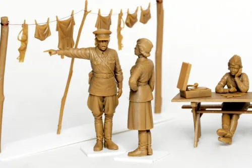 Miniatura 3 de ICM Modelos Soviéticos Militar Serviciomujeres 1939-1942 Kit de construcción