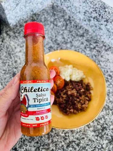 Miniatura 2 de Chiletico - Salsa tradicional de Costa Rica, picante, 10.5 fl oz, paquete de 1 Hot Sauce
