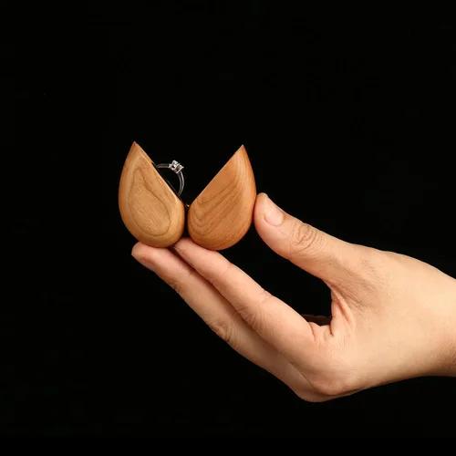 Miniatura 7 de Caja de madera para anillos en forma de corazón para boda, propuesta, caja de anillo de compromiso, estuche de madera para anillos de madera, regalo