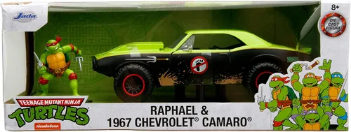 Miniatura 2 de Teenage Mutant Ninja Turtles 1:24 1967 Chevy Camaro - Coche fundido a presión y figura de Rafael de 2.75 pulgadas, juguetes para niños y adultos