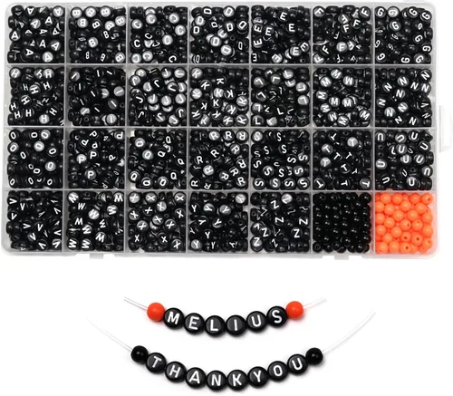 Melius Cuentas de letras acrílicas negras con cuentas redondas negras y naranjas, 1450 cuentas redondas del alfabeto en caja de 28 cuadrículas para