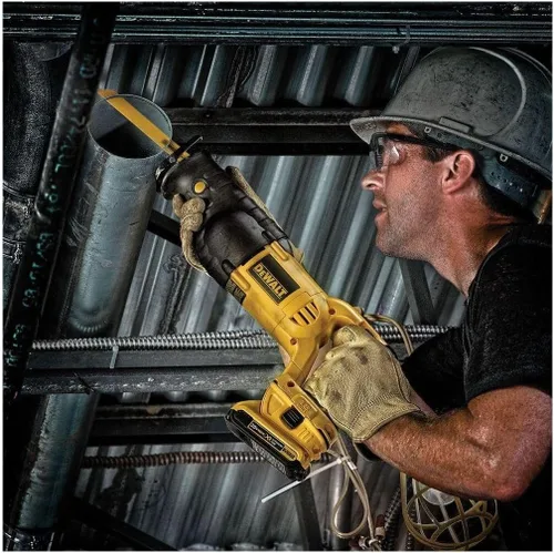 Miniatura 7 de Juego de adaptador de batería DeWALT, DCA2203C, de 20 voltios, para herramientas de 18 voltios, sierra sable