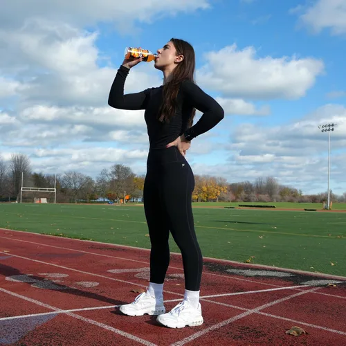 Miniatura 6 de Protein2o - Bebida de agua con 0.53 onzas de proteína de suero de leche; energizante, sabor a arándano y frambuesa, 17 onzas fluidas por botella