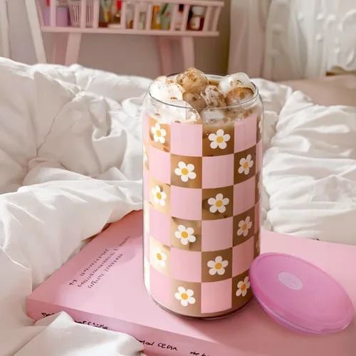 Miniatura 4 de SANDJEST Vaso de Vidrio con Margaritas en Patrón de Tablero de Ajedrez, Taza Floral a Cuadros con Tapa y Pajita, Tazas Estéticas de Café Helado