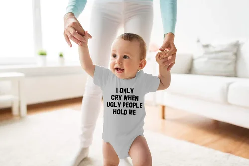 Miniatura 8 de I Only Cry When Ugly People Hold Me - Divertido body esencial para bebé - Ropa para bebé recién nacido