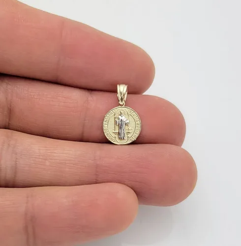 Miniatura 3 de Colgante de oro amarillo de 10 quilates con medalla de San Benito de Nursia, pequeño, Oro amarillo, Sin piedra