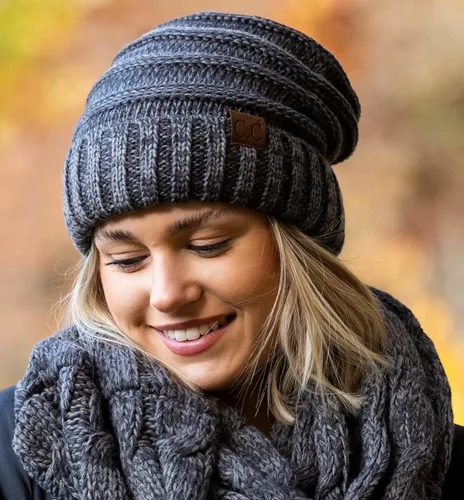 Miniatura 2 de Funky Junque Gorro encorvado de gran tamaño con bufanda infinita a juego.