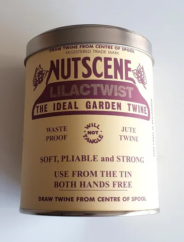 Miniatura 15 de NUTSCENE Lata Icónica (Lata de Cordel) con Su Cordel de Yute Escocés Tradicional y Agujero en la Parte Superior para Fácil Dispensación. 14