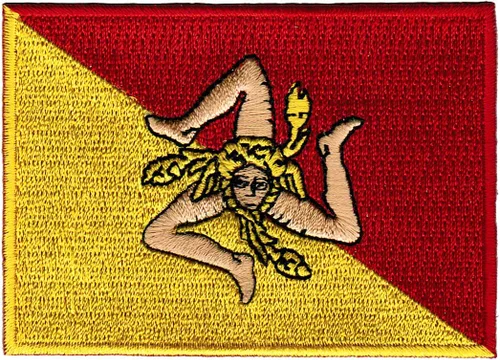 Miniatura 164 de Cypress Collectibles - Parche de bandera de Italia - Apliques bordados - Parches termoadhesivos de país europeo - Dimensiones: 3.5" x 2.5