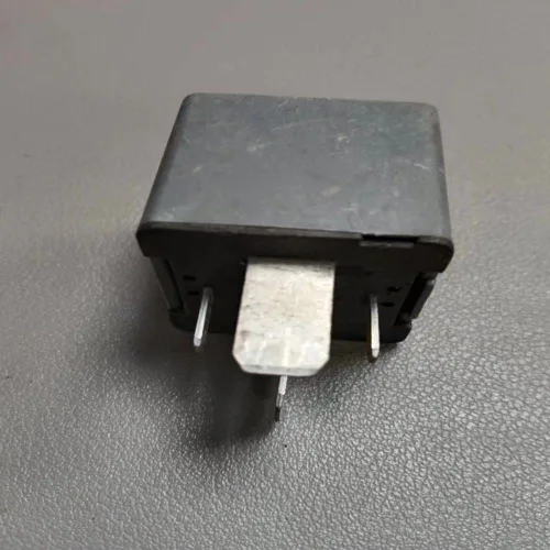 Miniatura 4 de 1 unids OE 04692139AA relé de coche 4 pines compatibles con J-eep W-rangler M-opar 2007-2008