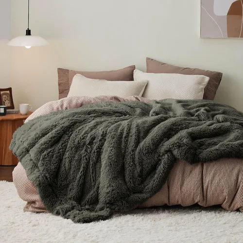 Miniatura 12 de Bedsure GentleSoft Manta de Tiro de Piel Sintética Esponjosa y Suave para Sofá, Forro Polar Sherpa Suave Regalos Acogedores para Mujeres, Manta