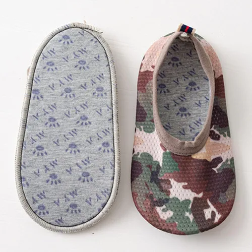 Miniatura 4 de Pantuflas de animales de peluche iluminados, zapatos descalzos antideslizantes de camuflaje para niños, calcetines para niños, zapatos de 1 a 5 años