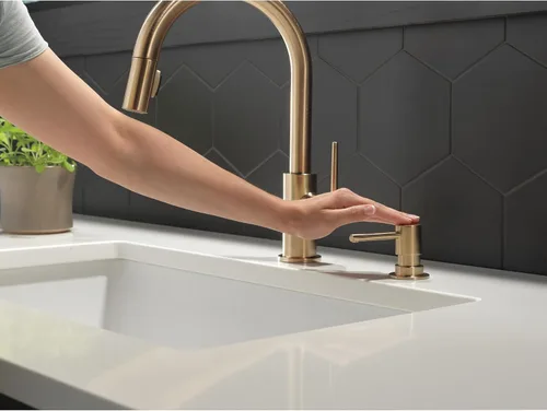 Miniatura 7 de Delta Trinsic - Grifo de cocina de oro cepillado con rociador extraíble, grifo de fregadero de cocina moderno de un solo agujero, mango único