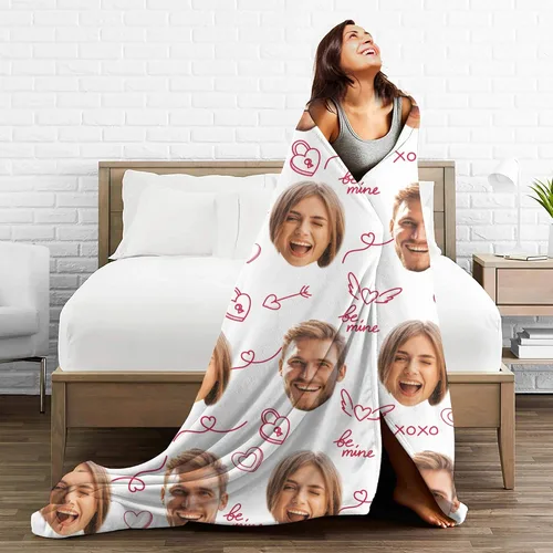Miniatura 7 de Manta de fotos personalizada para parejas, 30 x 40 pulgadas, divertida manta de franela de forro polar suave con patrón de corazón sin costuras