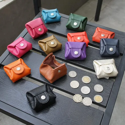 Miniatura 49 de Cockatoo Monedero de cuero genuino para cambio, mini billetera con bolsillo a presión para hombres y mujeres, Rojo (Aurora Red), Casual