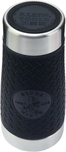 Miniatura 12 de Klein Tools 55580 - Vaso de acero inoxidable con tapa abatible, taza de vacío de doble pared de 20 oz para comerciantes, con funda antideslizante