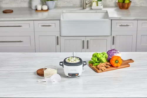 Miniatura 9 de BLACK+DECKER Olla arrocera de 3 tazas, RC503, 1.5 tazas de arroz crudo, cesta de cocción al vapor, recipiente antiadherente extraíble, un toque