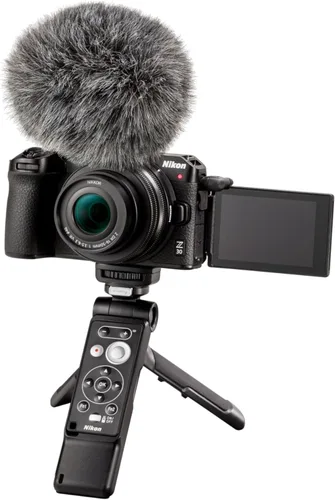 Miniatura 3 de Nikon Z 30 Cámara sin espejo compacta y ligera con lente NIKKOR 16-50mm con Kit del creador