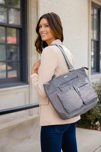 Miniatura 2 de Baggallini Bolso para cualquier día con pulsera RFID para teléfono