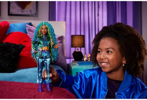 Miniatura 2 de Mattel Disney Descendants: The Rise of Red Fashion Doll & Accessory Uliana, hermana menor de Úrsula con ropa y collar inspirados en películas
