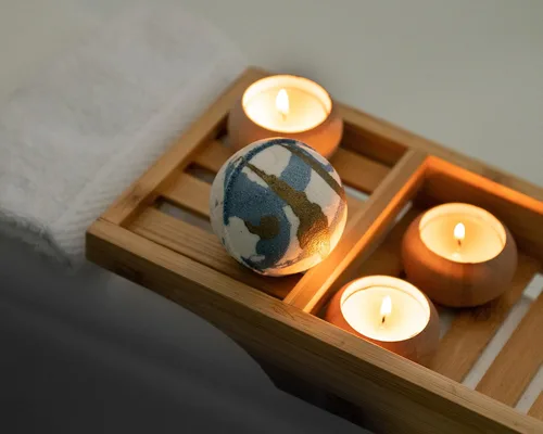 Miniatura 8 de October Birthstone Turmalina Juego de regalo de 3 piezas de jabón en barra natural, bomba de baño, vaporizador de ducha fabricado en Estados Unidos