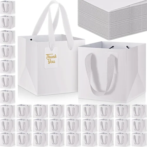 Miniatura 19 de Windyun 25 mini bolsas de regalo de papel con asa de 6 x 6 x 6 pulgadas, pequeñas bolsas cuadradas con etiqueta de agradecimiento para Navidad