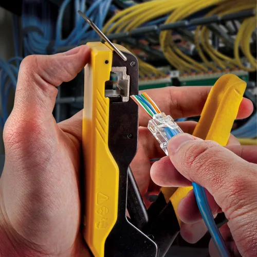 Miniatura 6 de Klein Tools VDV026-813 Kit de Probador y Crimpadora de Cable Ethernet RJ45, Tecnología Pass-Thru, Incluye Conectores para Aplicaciones de Datos