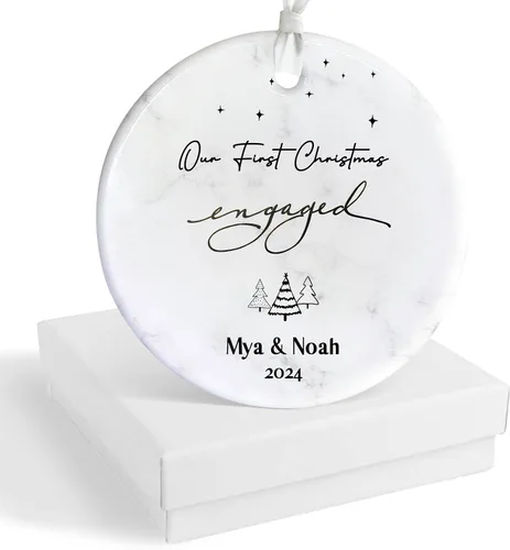 Cozzies Adorno de Navidad personalizado, nuestro primer regalo de compromiso de Navidad, regalo de boda