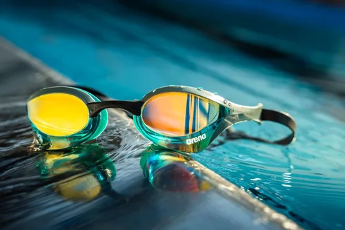 Miniatura 7 de Arena Gafas de natación de carreras unisex Cobra Core Swipe antivaho para hombres y mujeres con lente de policarbonato con espejo/sin espejo