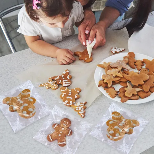 Miniatura 4 de Coopay 200 bolsas para galletas de Navidad con copos de nieve, pequeñas bolsas de celofán para golosinas, 5.5 x 5.5 pulgadas, autoadhesivas