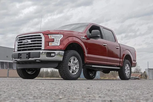 Miniatura 2 de Rough Country Puntales de Nivelación N3 Cargados para Ford F-150 4WD (2014-2025) Elevación de 2" - Puntal de Bobina Precargado, Instalación