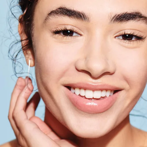 Miniatura 4 de e.l.f. Lápiz ultra preciso para cejas, doble extremo, punta ultrafina que define y rellena las cejas, fórmula cremosa, vegano y libre de crueldad