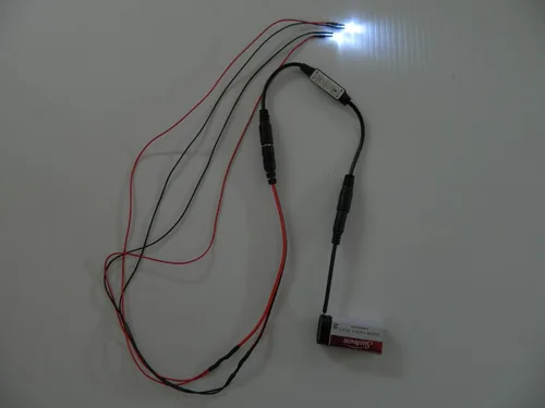 Miniatura 7 de Dead Head Props Ojos LED de Halloween de 24 pulgadas con controlador de micro efectos para máscaras, calavera y accesorios (azul con enchufe de 12 V)