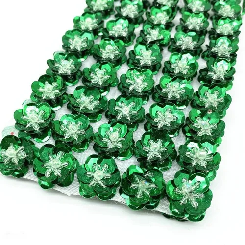 Parches de flores bordadas de lentejuelas de 0.59 pulgadas/0.59 pulgadas/50 unidades (verde E)