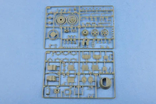 Miniatura 8 de Hobby Boss T-35 Kit de modelo tardío de tanque pesado (escala 1/35)