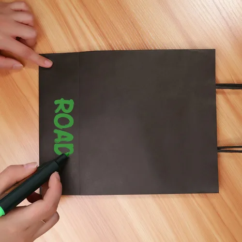 Miniatura 6 de 100 bolsas grandes de papel kraft negro con asas de 10 x 5 x 13 pulgadas, bolsas de regalo resistentes para Navidad, vacaciones, pequeñas empresas