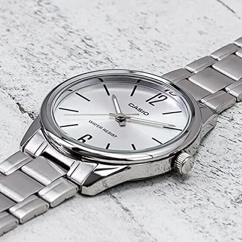 Miniatura 5 de Casio #MTP-V005D-7A Reloj analógico estándar de acero inoxidable con esfera plateada para hombre, plateado, Reloj analógico, movimiento de cuarzo