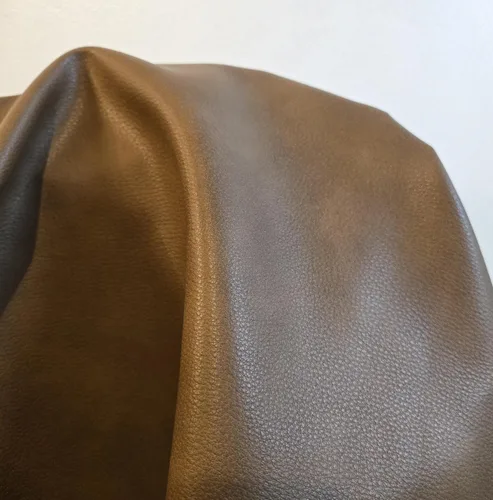 Miniatura 31 de NAT Leathers Café Nubuck Pulido Suave Piel Sintética Vegana de Poliuretano Aprobada por Peta 1 Yarda (91 cm de Largo x 137 cm de Ancho) Piel