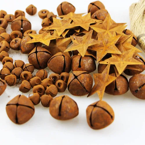 Miniatura 8 de Kit de cascabeles de metal oxidado, incluye 75 campanas oxidadas vintage de tamaño mixto, 20 estrellas de metal rústico y cinta de cuerda de yute