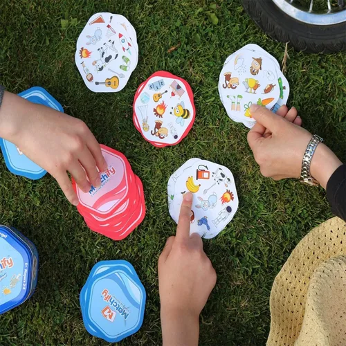 Miniatura 4 de Juego de cartas Matchify: Original, por PMI El desafío muy divertido para familias, niños y amigos, juego de cartas de viaje para fiesta, atrapa