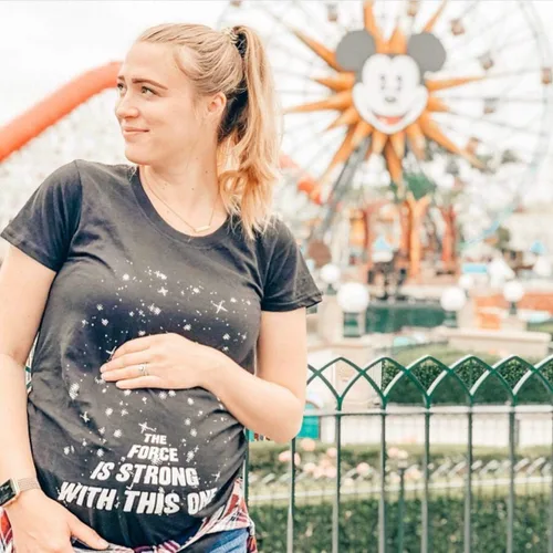 Miniatura 8 de Maternity Force is Strong - Camiseta de embarazo divertida con gráfico para futuras madres