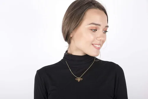 Miniatura 5 de La Menagerie Bee Gold Origami Jewelry - Collar de cadena geométrica de oro - Collar de oro chapado de 18 quilates para mujeres y niñas - Elegante