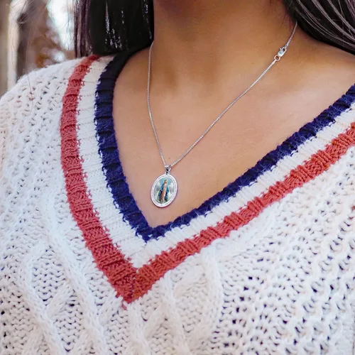 Miniatura 6 de Picturesongoldcom Collar de medalla milagrosa católica con colgante ovalado para mujeres y hombres hecho en oro amarillo o blanco de 10 K14 quilates