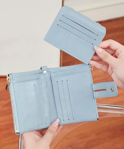 Miniatura 4 de AOXONEL Billeteras pequeñas de cuero plegable Rfid para mujer, billetera de viaje tamaño mediano con cadena de muñeca extraíble, ranuras