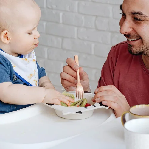 Miniatura 8 de YFWOOD 4 utensilios para niños pequeños, tenedores y cucharas de madera natural, esenciales para la alimentación del bebé, cubiertos seguros