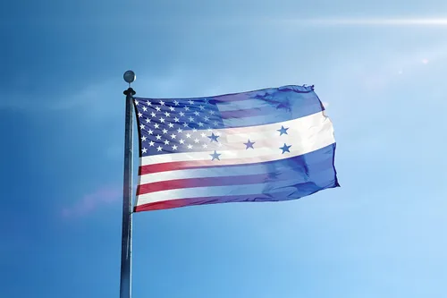 Miniatura 2 de Bandera híbrida estadounidense hondureña de 3 x 5 pies: pancarta 100% poliéster, ojales de latón y cabecera de lona fuerte, para uso en exteriores