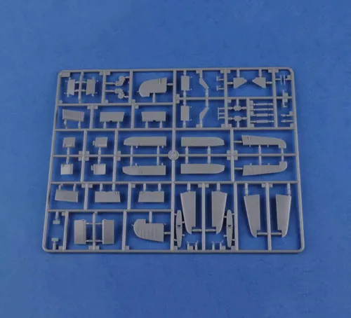 Miniatura 6 de Fighter 3D Puzzles - Kits de modelos de plástico, escala 1/48 modelo de combate Corsair MK 2, juguetes para adultos y regalo, 8.5 x 10.2 pulgadas
